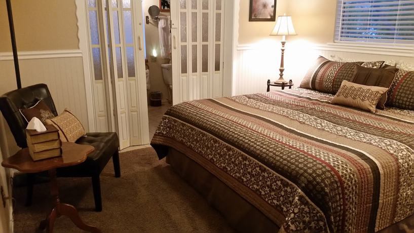 Imagen de la habitación del Hotel The Parks Inn Bed and Breakfast. Foto 15