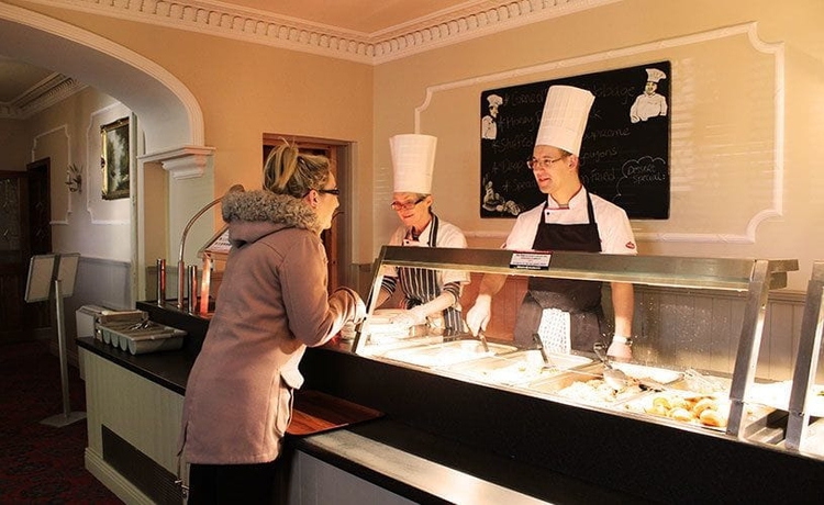 Imagen del bar/restaurante del Hotel The Parkway. Foto 3