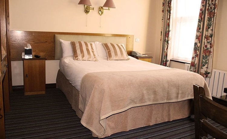 Imagen de la habitación del Hotel The Parkway. Foto 5