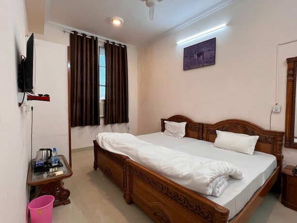 Imagen de la habitación del Hotel The Patel Stadium. Foto 13