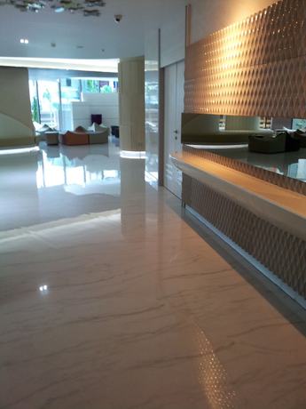 Imagen de los interiores del Hotel The Pattaya Discovery Beach Pattaya. Foto 11