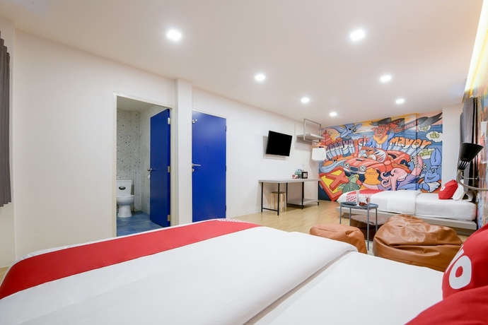 Imagen de la habitación del Hotel The Pattaya Story Poshtel. Foto 12