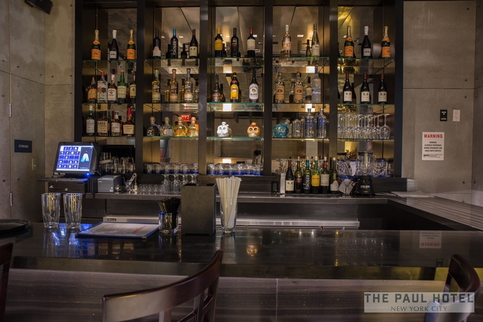 Imagen del bar/restaurante del Hotel The Paul Nyc. Foto 4