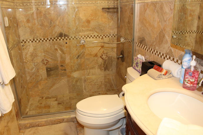 Imagen de la habitación del Hotel The Pavilion Residences. Foto 10