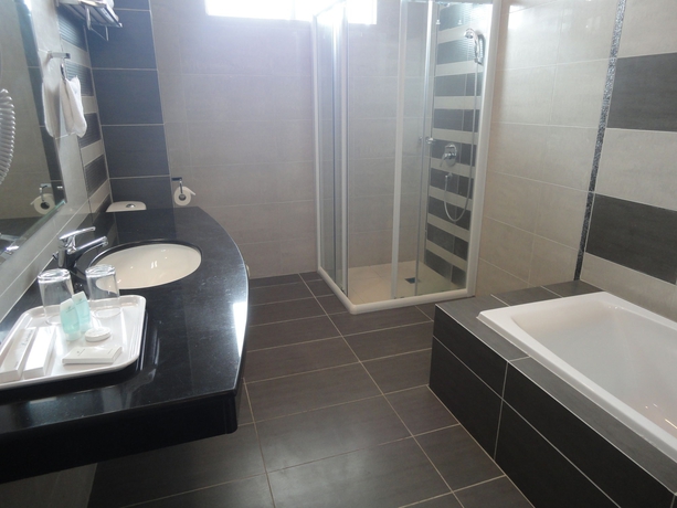 Imagen de la habitación del Hotel The Pavilion, Sandakan. Foto 6