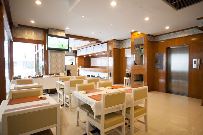 Imagen del bar/restaurante del Hotel The Pawin. Foto 3
