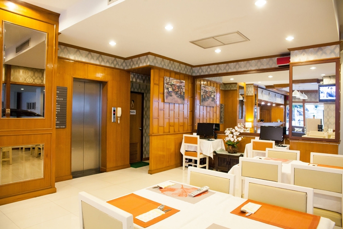 Imagen del bar/restaurante del Hotel The Pawin. Foto 4