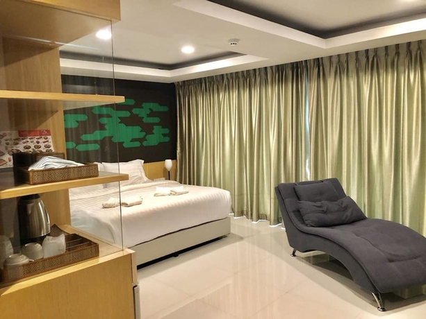 Imagen de la habitación del Hotel The Peak Chanthaburi. Foto 9