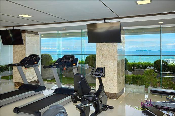 Imagen de los interiores del Hotel The Peak Towers By Mypattayaholiday. Foto 13