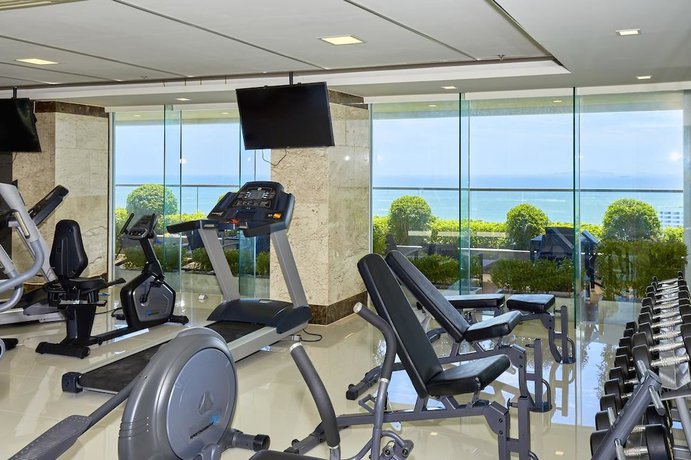 Imagen de los interiores del Hotel The Peak Towers By Mypattayaholiday. Foto 14