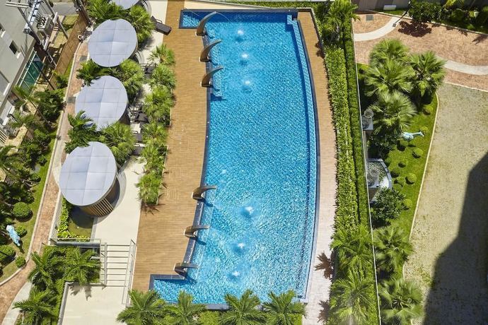 Imagen de la piscina del Hotel The Peak Towers By Mypattayaholiday. Foto 16
