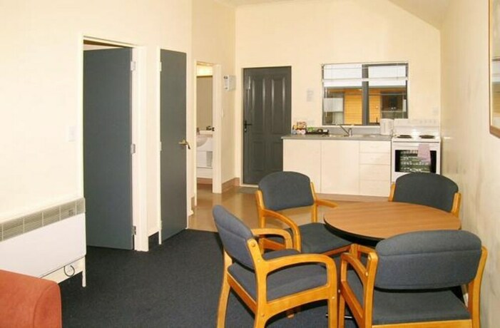 Imagen de la habitación del Hotel The Peaks Motor Inn. Foto 18