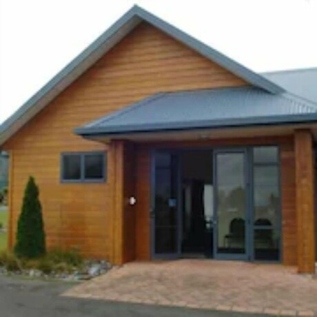 Imagen de los interiores del Hotel The Peaks Motor Inn. Foto 29