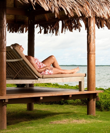 Imagen de los exteriores del Hotel The Pearl South Pacific Resort. Foto 11