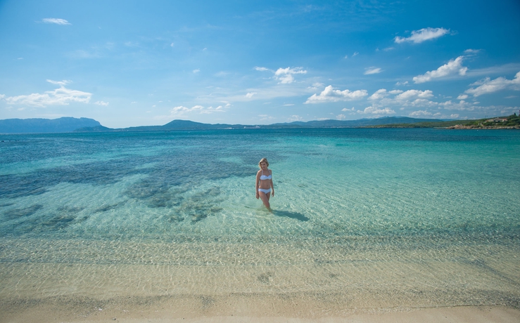 Imagen de los exteriores del Hotel The Pelican Beach Resort and Spa - Adults Only. Foto 11