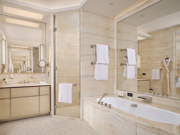 Imagen de la habitación del Hotel The Peninsula London. Foto 7