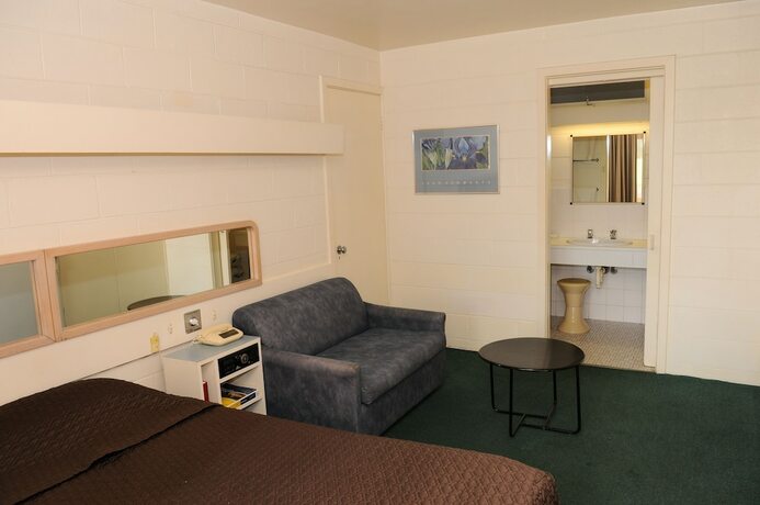 Imagen de la habitación del Hotel The Peninsula Motor Inn. Foto 15