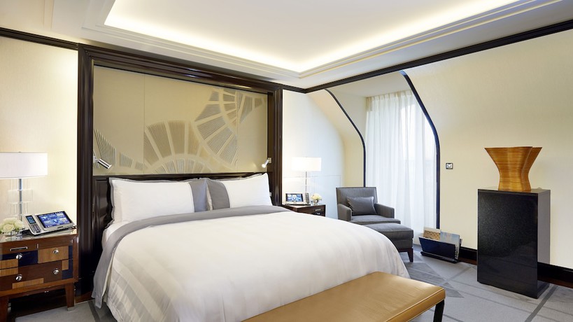 Imagen de la habitación del Hotel The Peninsula Paris. Foto 5