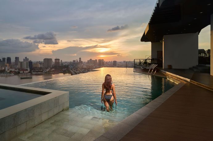 Imagen general del Hotel The Peninsula Phnom Penh. Foto 1