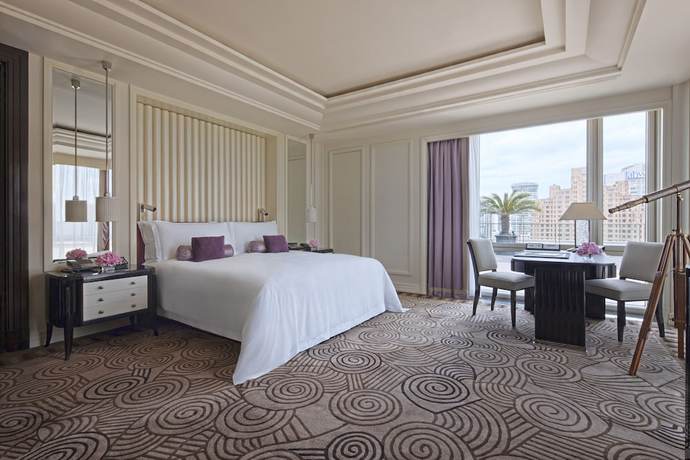 Imagen de la habitación del Hotel The Peninsula Shanghai. Foto 13