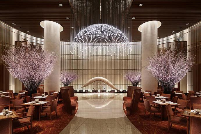 Imagen del bar/restaurante del Hotel The Peninsula Tokyo. Foto 3