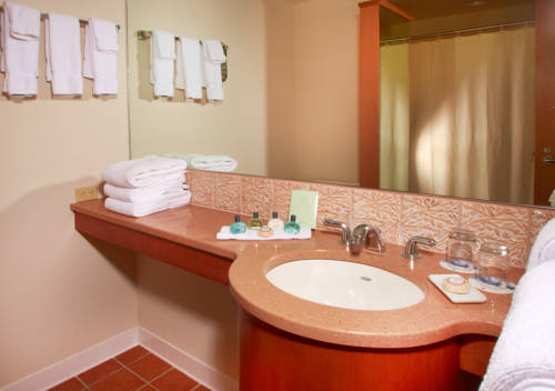 Imagen de la habitación del Hotel The Penn Stater and Conference Center. Foto 15