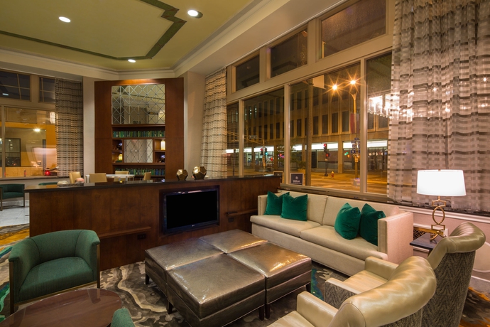 Imagen de los interiores del Hotel The Pennywell St.louis Downtown, A Hilton. Foto 7