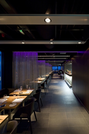 Imagen del bar/restaurante del Hotel The Penthouse. Foto 7