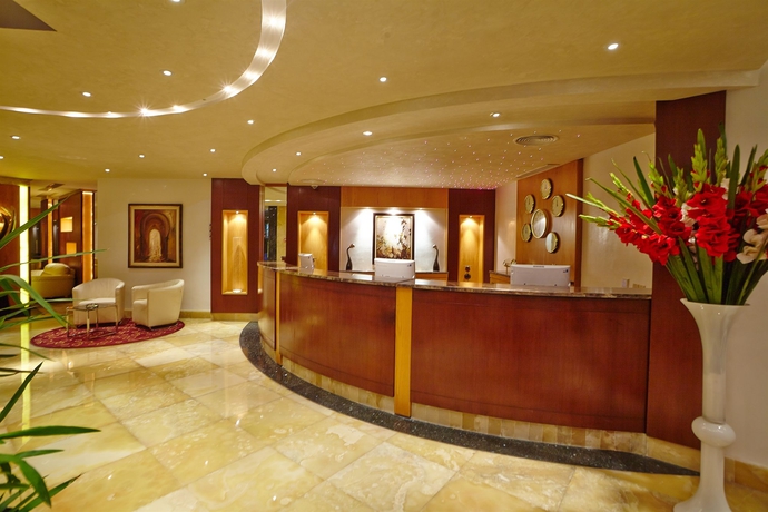 Imagen de los interiores del Hotel The Penthouse Suites. Foto 10