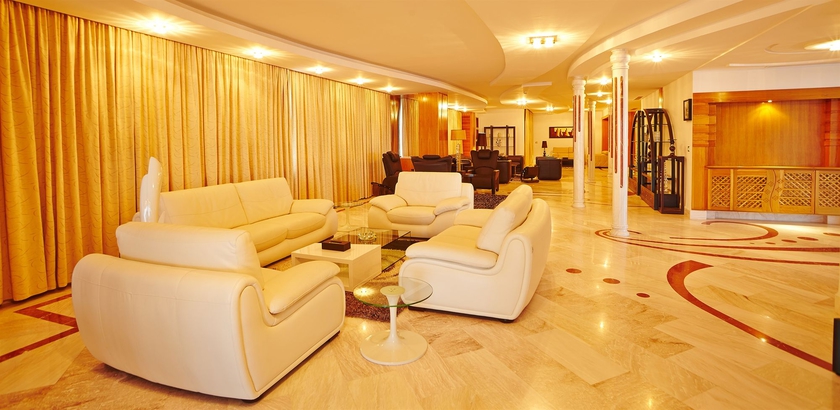 Imagen de los interiores del Hotel The Penthouse Suites. Foto 11