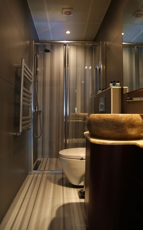 Imagen de la habitación del Hotel The Pera. Foto 6