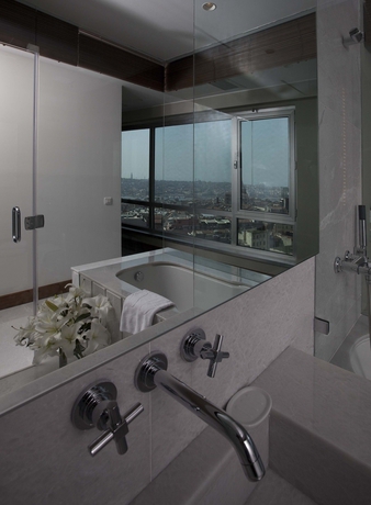Imagen de la habitación del Hotel The Pera. Foto 9