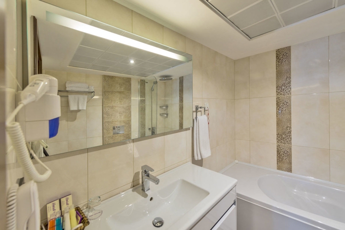 Imagen de la habitación del Hotel The Pera Hill. Foto 4