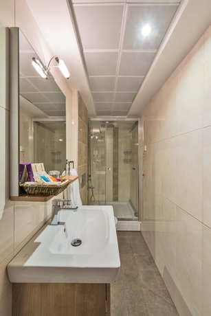 Imagen de la habitación del Hotel The Pera Hill. Foto 5