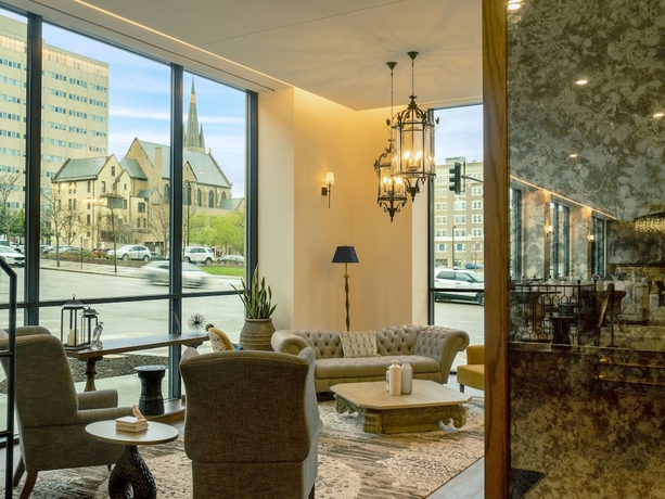 Imagen de los interiores del Hotel The Peregrine Omaha Downtown, Curio Collection By Hilton. Foto 17