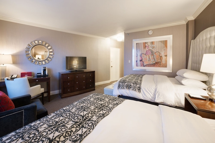 Imagen de la habitación del Hotel The Pfister. Foto 13