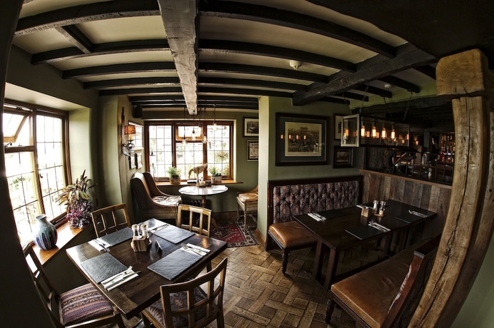 Imagen del bar/restaurante del Hotel The Pheasant Inn, Chester. Foto 4