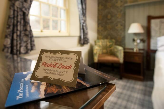 Imagen de la habitación del Hotel The Pheasant Inn - The Inn Collection Group. Foto 11