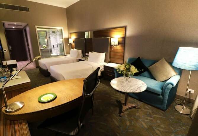 Imagen de la habitación del Hotel The Piccadily Chandigarh. Foto 16