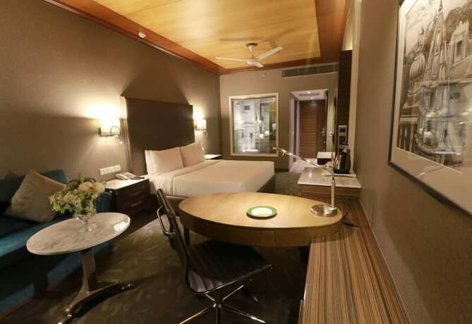 Imagen de la habitación del Hotel The Piccadily Chandigarh. Foto 19
