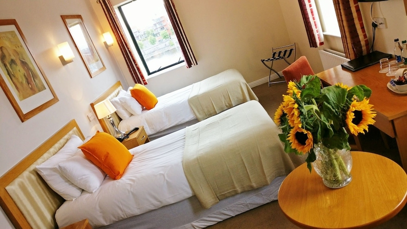 Imagen de la habitación del Hotel The Pier. Foto 10