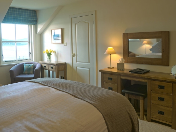 Imagen de la habitación del Hotel The Pierhouse. Foto 10