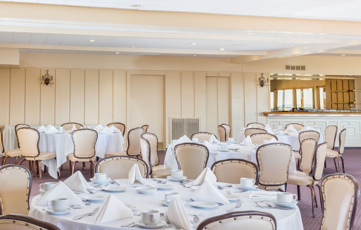 Imagen de los interiores del Hotel The Pierpont Inn. Foto 14