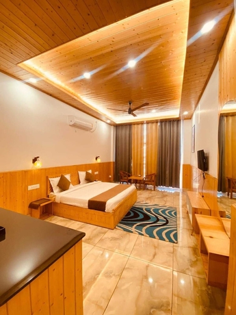 Imagen de la habitación del Hotel The Pine Paradise. Foto 10