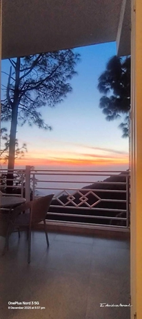 Imagen de los exteriores del Hotel The Pine Paradise. Foto 14