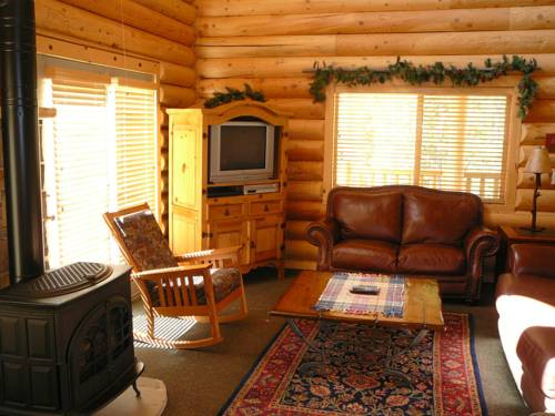 Imagen de la habitación del Hotel The Pines At Island Park. Foto 5