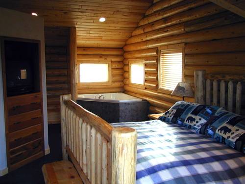 Imagen general del Hotel The Pines At Island Park. Foto 1