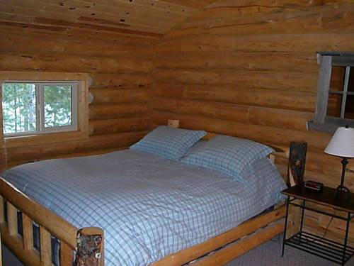 Imagen de la habitación del Hotel The Pines At Island Park. Foto 16