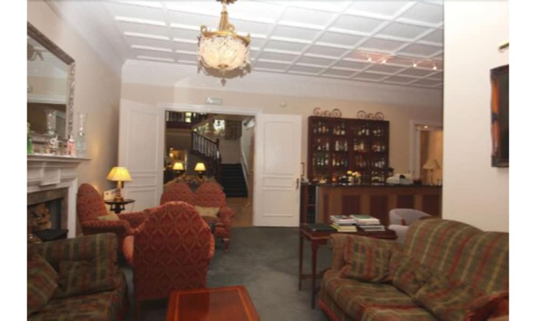 Imagen de los interiores del Hotel The Pines. Foto 18