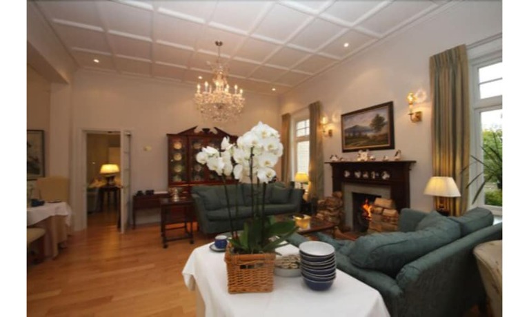 Imagen de los interiores del Hotel The Pines. Foto 19